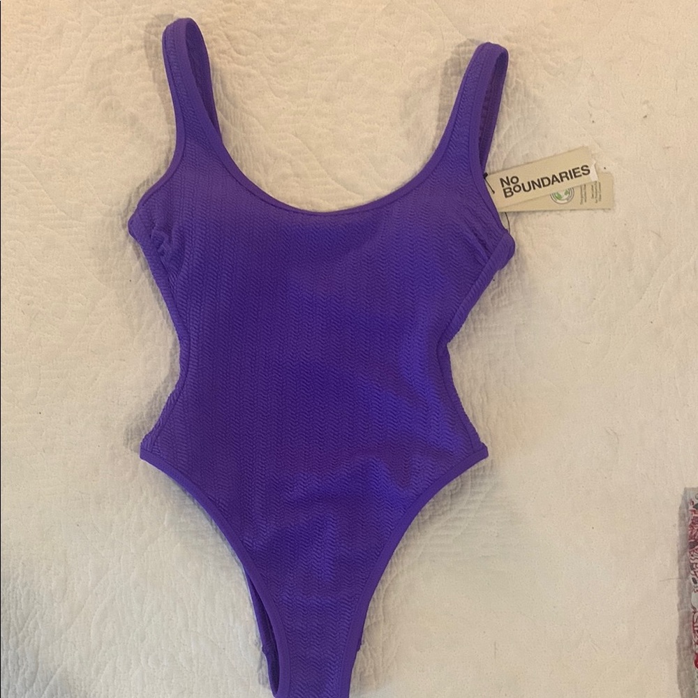💜Gorgeous purple Swimsuit💜